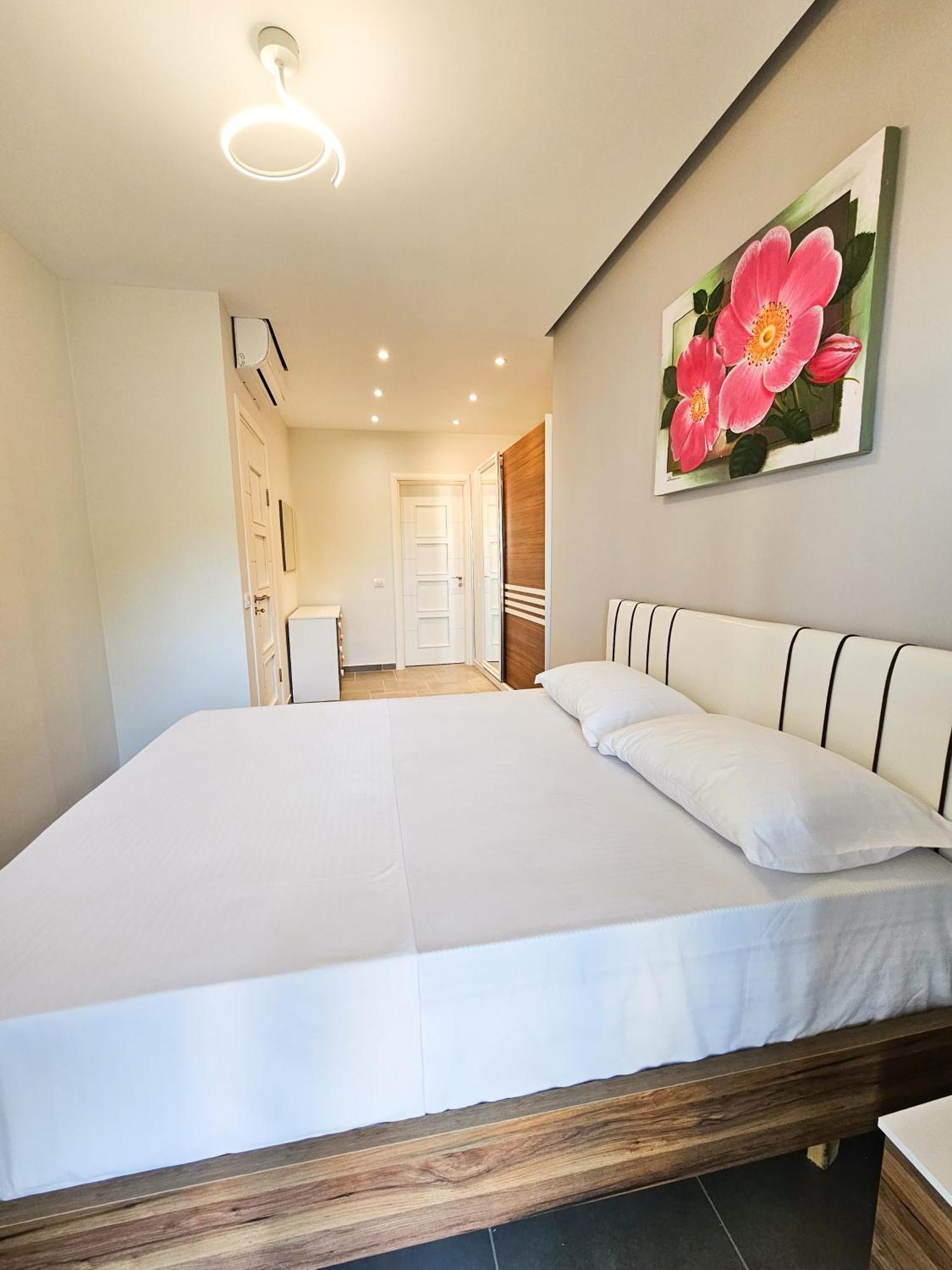 Sea View Apartments Durrës Kültér fotó