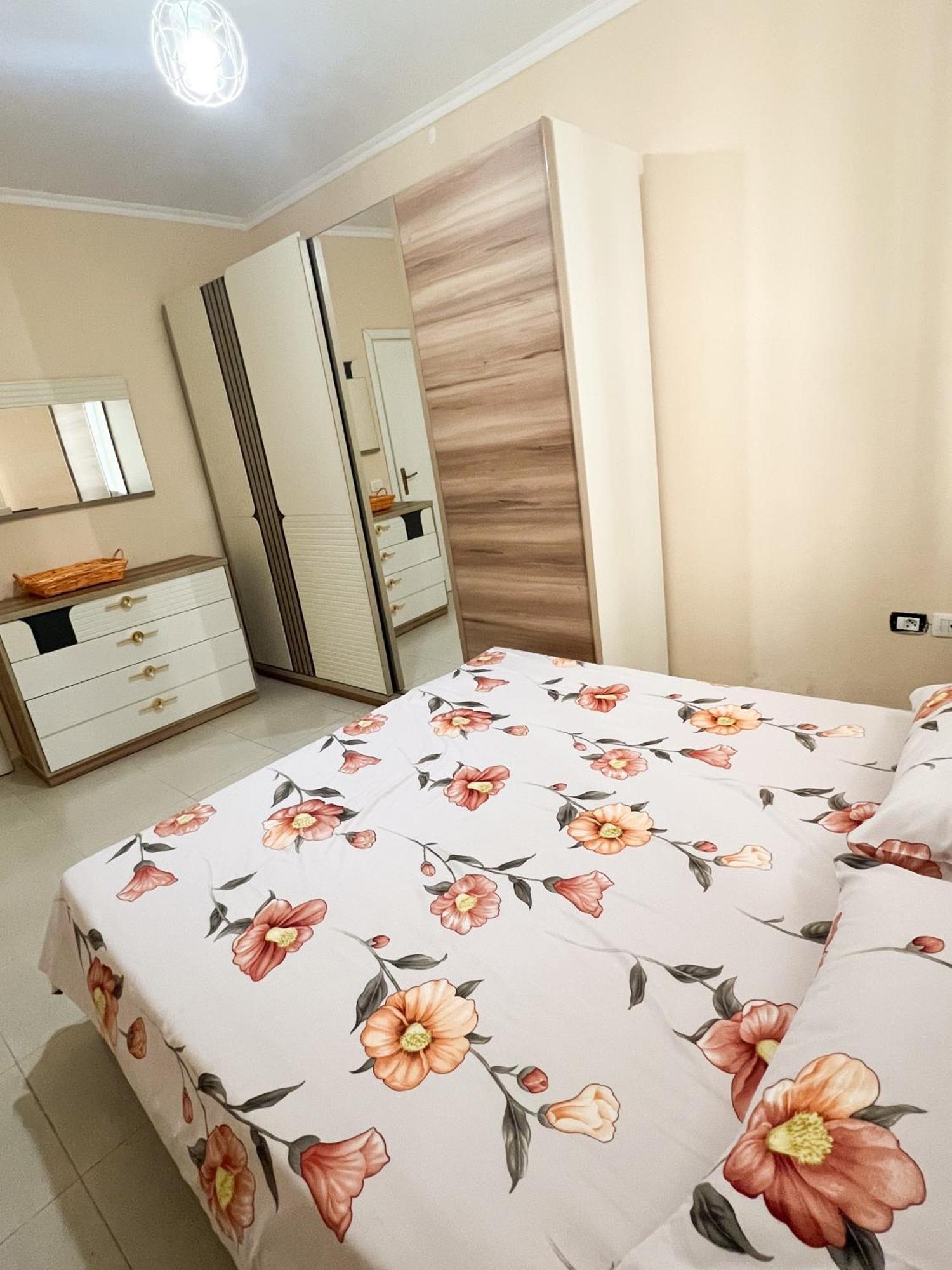 Sea View Apartments Durrës Kültér fotó